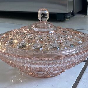 ✨SOLD✨ Vintage Indiana Glass Pink Windsor Covered Candy Dish